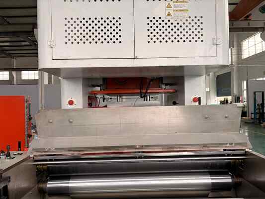 কেনা বদ্ধ তেল সার্কিট সহ LK-T80 অ্যালুমিনিয়াম ফয়েল কন্টেইনার মেশিন লুব্রিকেন্ট সাশ্রয় করে online manufacture