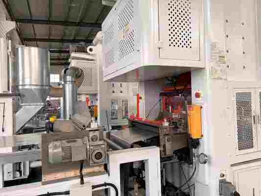 LK-T63 স্বয়ংক্রিয় চীন ডিসপোজেবল H22 অ্যালুমিনিয়াম ফয়েল প্যান ছিদ্র প্রতিরোধী তৈরির মেশিন